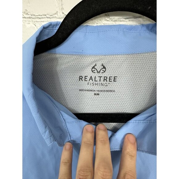 New REAL TREE Men’s  Blue Fishing Vented Shirt UPF 40 Pockets  Size Medium - Picture 5 of 6